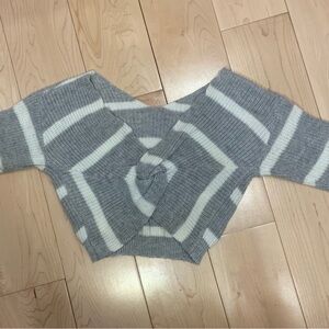 SHEIN Gray and White Kids Sweater
